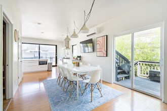 1616 NW Northrup St in Portland, OR - Building Photo - Building Photo