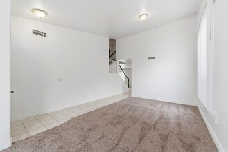 15822 S 32nd Pl in Phoenix, AZ - Building Photo - Building Photo