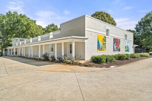 MUST SEE! 604 E Iredell Ave Mooresville, NC in Mooresville, NC - Building Photo