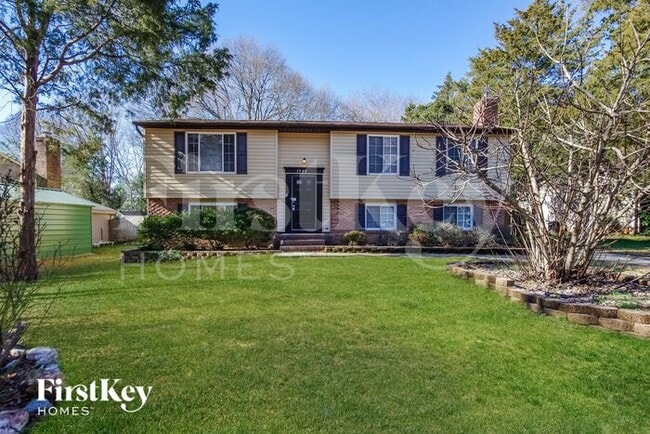 property at 7333 Brigmore Dr