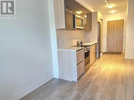 3100 Keele St in Toronto, ON - Building Photo