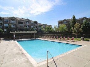 7440 S Blackhawk St in Englewood, CO - Building Photo - Building Photo