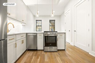 573 Gates Ave in Brooklyn, NY - Building Photo