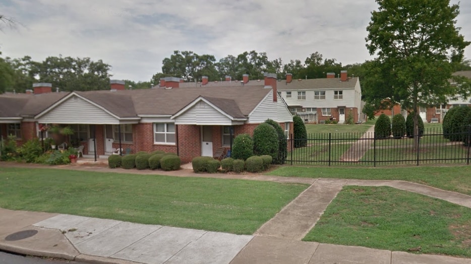 Broadacres in Athens, GA - Foto de edificio