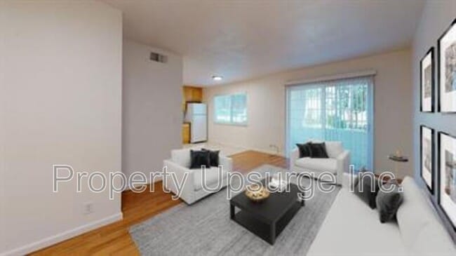 1013 Echo Rd