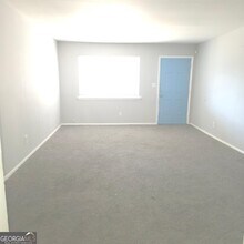 1980 Stanton Rd in East Point, GA - Foto de edificio - Building Photo