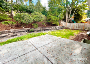 18318 83rd Ave NE in Kenmore, WA - Building Photo - Building Photo