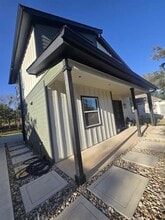 724 Ramsey Ave in Rockdale, TX - Building Photo - Building Photo