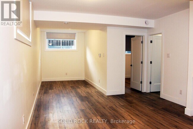 846 Alpine Ave in Ottawa, ON - Building Photo - Building Photo