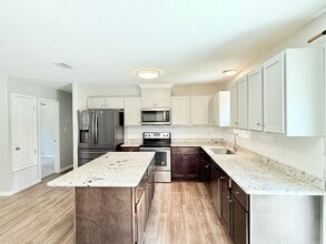 6831 Saufley Pines Rd in Pensacola, FL - Building Photo - Building Photo