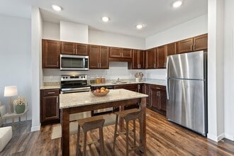 EastGate Apartments in Rochester, MN - Foto de edificio - Building Photo