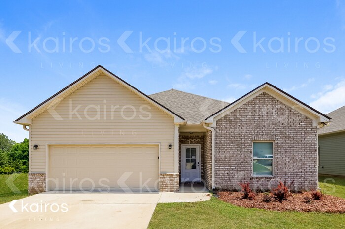 8007 Shadesbrook Dr in Tuscaloosa, AL - Building Photo
