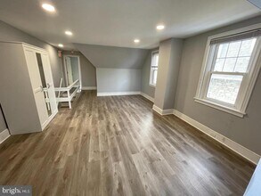 34 Darby Rd in Paoli, PA - Building Photo - Building Photo
