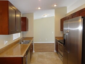 3965 SW Laffite St in Port St. Lucie, FL - Building Photo - Building Photo