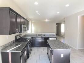 8804 Zephyr Pl NW in Albuquerque, NM - Building Photo