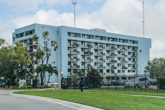 Robert Sharp Towers Two in Miami, FL - Building Photo - Building Photo