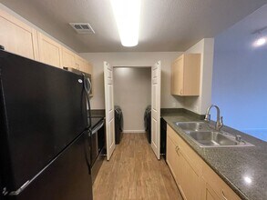 1550 Technology Dr in San Jose, CA - Building Photo - Building Photo