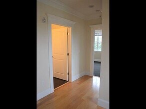 2 Silver St, Unit 5 in Dover, NH - Building Photo - Building Photo