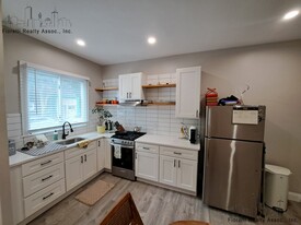 97 Cottage St, Unit A Apartamentos