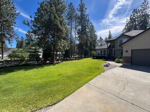 13385 W Winterview Ct in Nine Mile Falls, WA - Building Photo - Building Photo