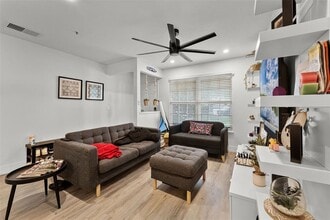 109 Reserve Cir in Oviedo, FL - Building Photo - Building Photo