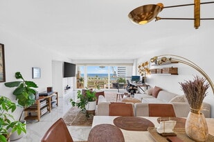 2000 S Ocean Dr in Fort Lauderdale, FL - Building Photo
