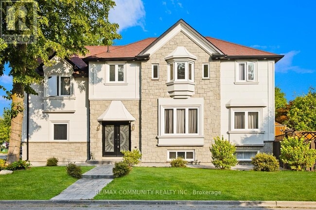 property at 960 Mountcastle Crescent