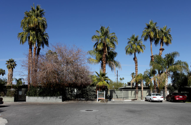 Riverwalk North in Palm Springs, CA - Building Photo - Building Photo