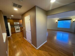 3502 Marion Way in Anacortes, WA - Building Photo - Building Photo