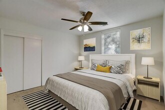 1112 Lawrence St in Houston, TX - Building Photo - Building Photo
