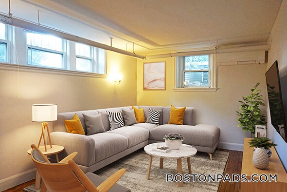 95 Adams St
