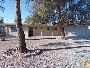 65841 6th St in Desert Hot Springs, CA - Building Photo - Building Photo