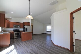 4608 Yucatan Ct in Pasco, WA - Building Photo - Building Photo