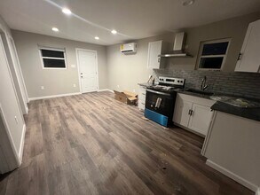 301 E 7th St in Monahans, TX - Building Photo - Building Photo