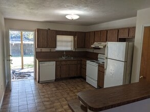 2255 Clara Kee Blvd in Tallahassee, FL - Building Photo - Building Photo