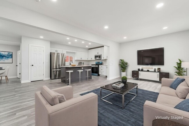 property at 905 Carpenter St