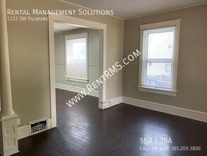 1322 SW Fillmore St in Topeka, KS - Building Photo - Building Photo