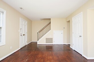 2512 Fontaine Ave Ext in Charlottesville, VA - Building Photo - Building Photo