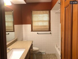 2308 S Hampton Ave in Springfield, MO - Building Photo