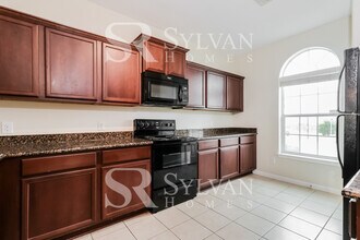 137 Robertson Ln in Jarrell, TX - Building Photo - Building Photo