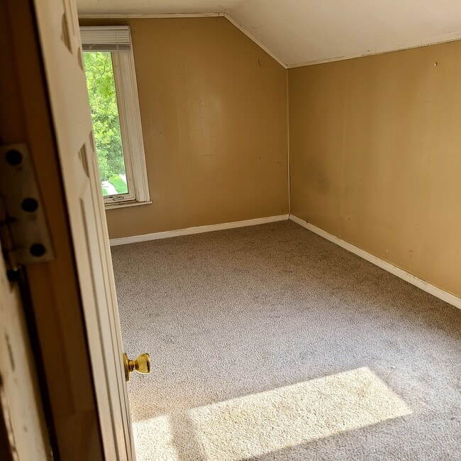 804 Garfield St, Unit Front