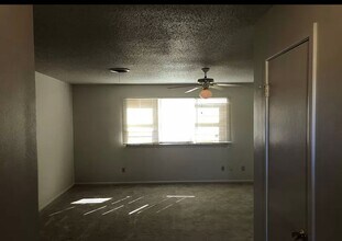 5415 49th St in Lubbock, TX - Building Photo - Building Photo