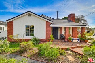 2200 Easy Ave in Long Beach, CA - Building Photo - Building Photo