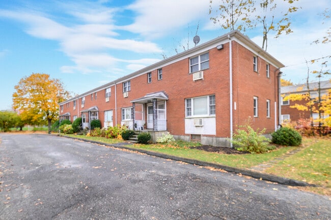 property at 922 Shippan Ave