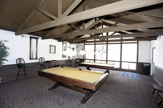 Highland Meadows Apartments in Fullerton, CA - Foto de edificio - Interior Photo