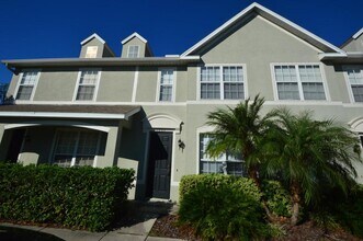 13903 Abbey Ln in Largo, FL - Building Photo - Building Photo