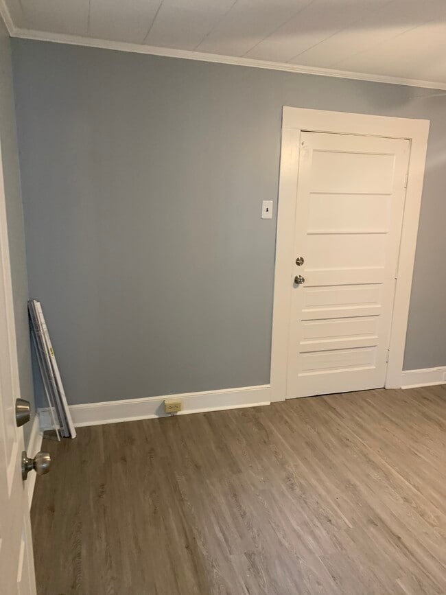 2408 Harvard Ave, Unit Bedroom #1 w/Private Entrance in Durham, NC - Foto de edificio - Building Photo