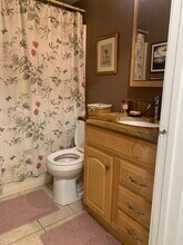 375 Woodlake Dr in Evesham, NJ - Building Photo - Building Photo