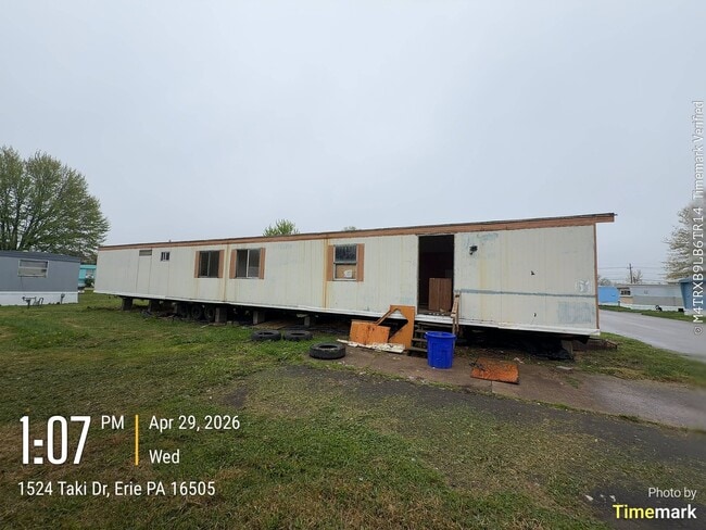 property at 1425 Wanna Dr