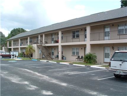 Pine Castle Villas Apartments in Orlando, FL - Building Photo